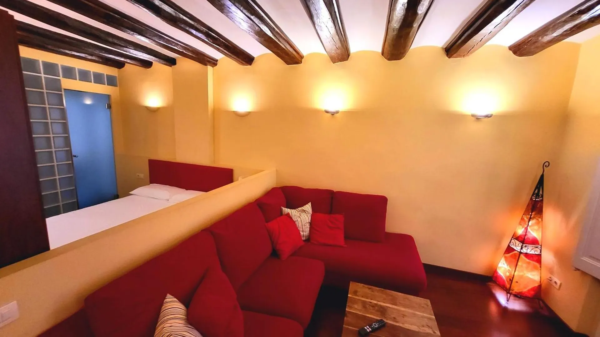 Apartment Ramblas Plaza Catalunya -Wi-Fi 300 Mbps Barselona